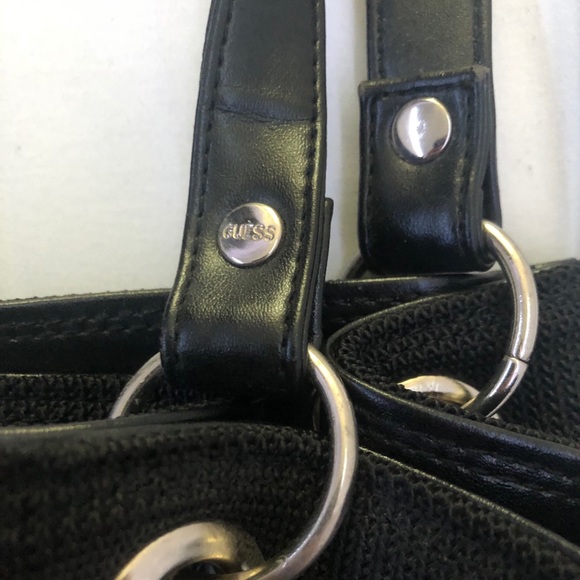 Guess Hand Bag - Picture 3 of 3